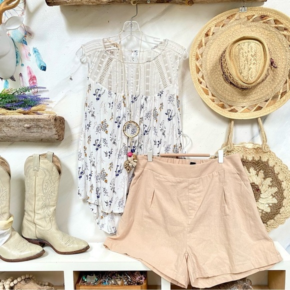 Emery Rose Pants - Trendy summer boho shorts w pockets & shabby chic vibe